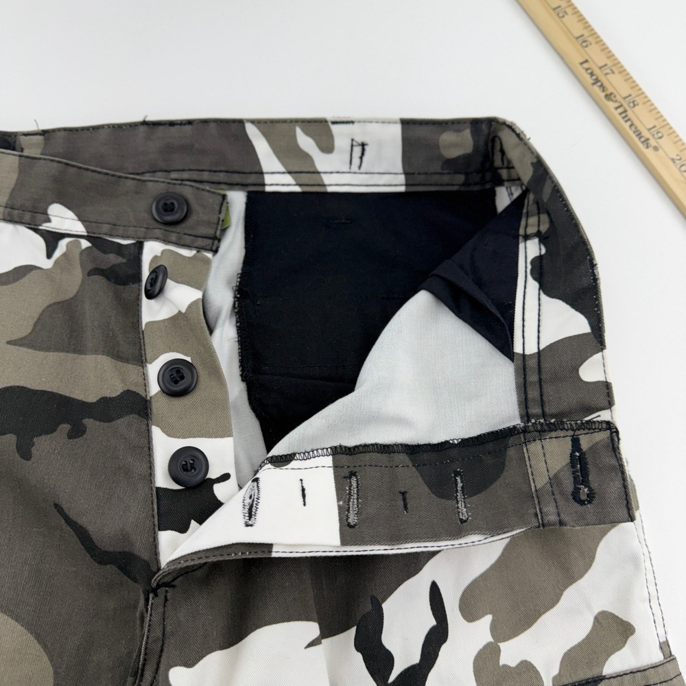 Urban Camo Cargo Pants Grey White Black High Waisted / BDU/ Y2K/Baggy SM Regular - Picture 5 of 11